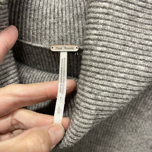 Free People Heather Gray Ribbed Knit Top - Picture 2 of 3